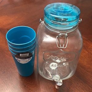 Yorkshire Glassware Dispenser and 4 Tumbler Set